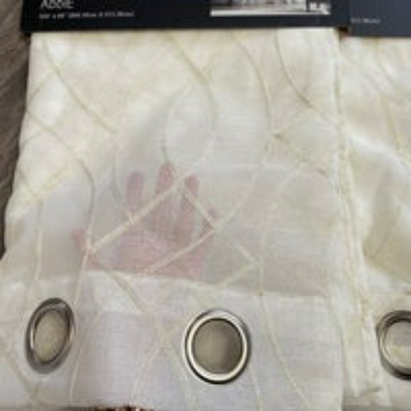 2 sets (4 panels )  Sheer cream and gold EXTRA WIDE window panels - Picture 11 of 11